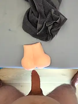 MacPlesure's cam snapshot