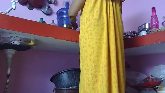 Pooja-suman's cam snapshot