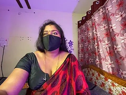 LouleyRanii's cam snapshot