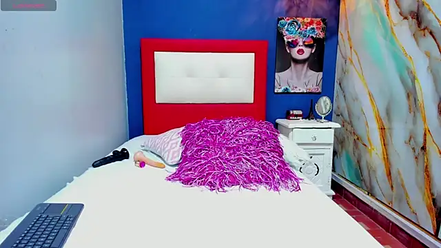 _angeline_love's cam snapshot