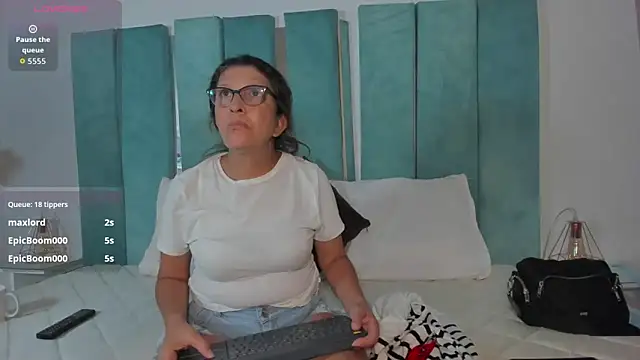 Keyla_Milf's cam snapshot