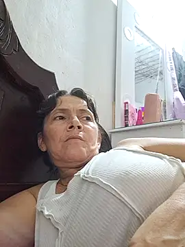 Dirty-Mature-XXX's cam snapshot