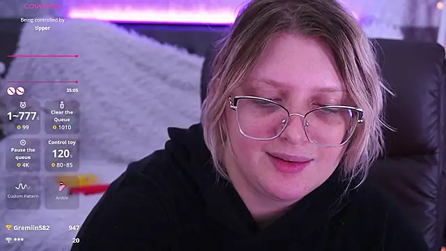 CoolTatis's cam snapshot