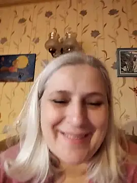 NyushaLollipop's cam snapshot