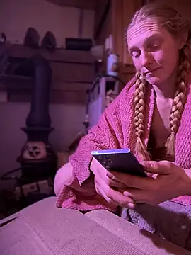 GoldenFlameGoddess's cam snapshot