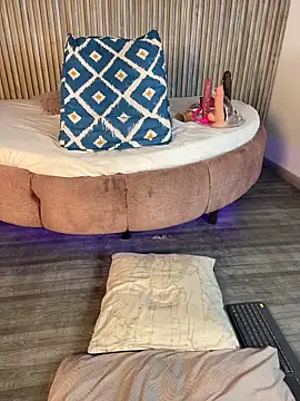 Saracooper__'s cam snapshot