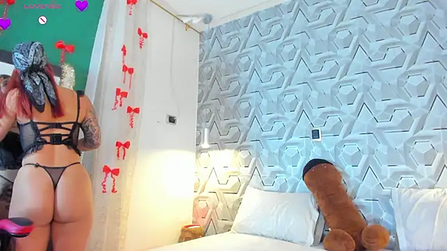 Sophiee_Hill's cam snapshot