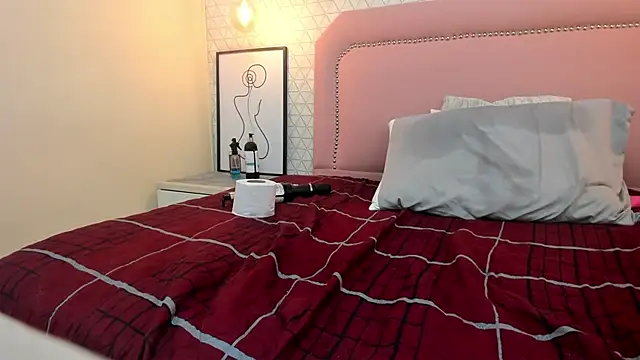 LOLAMAXI's cam snapshot