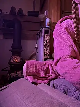 GoldenFlameGoddess's cam snapshot