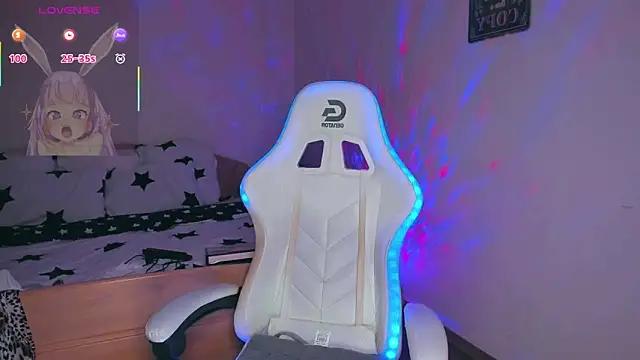 AdellaLoveX's cam snapshot