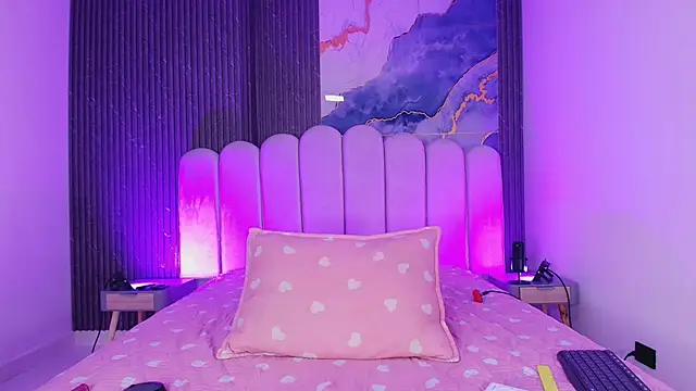 abbyrouss_'s cam snapshot