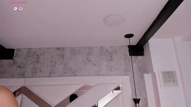 Megan-8's cam snapshot