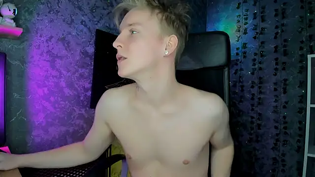 AlexxSweet live sex cam