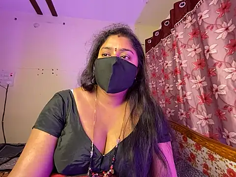 LouleyRanii's cam snapshot