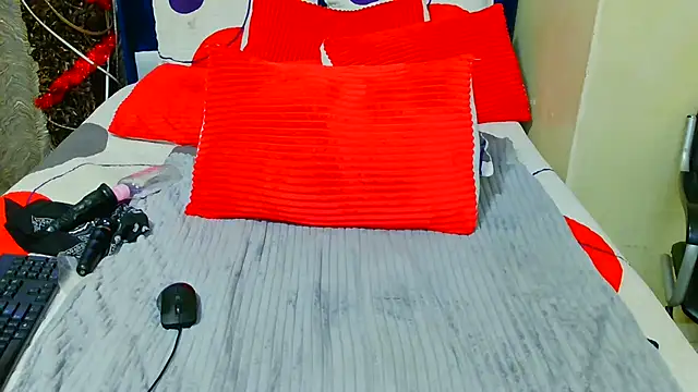 THESHORTQUEEN's cam snapshot