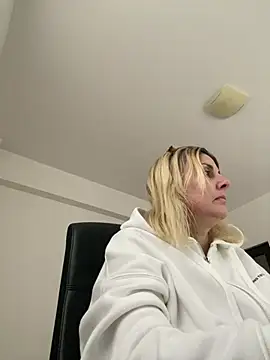 Amelia9798's cam snapshot