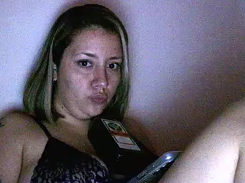 EMY_BAM's cam snapshot