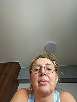 MariaRichi_'s cam snapshot