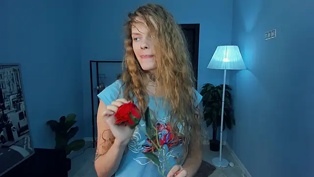 RayaNenlia's cam snapshot