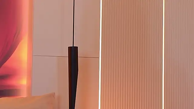 RubyLuxee's cam snapshot