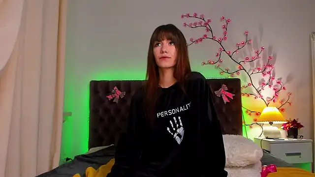 MilanaHotts's cam snapshot