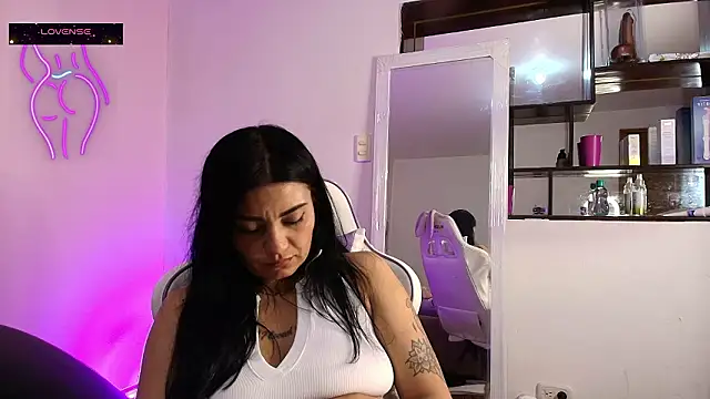 mei_kora's cam snapshot