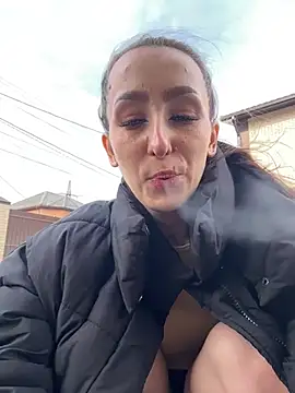 LuxBrunette_'s cam snapshot