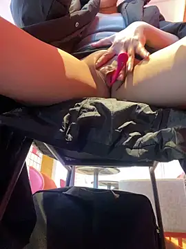 Miss_me29's cam snapshot