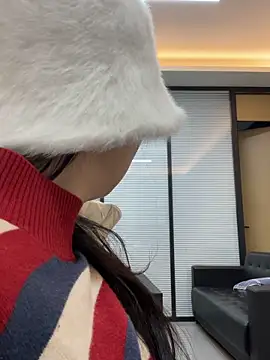 Qrooo's cam snapshot