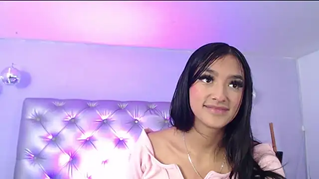 SilvanyMontana's cam snapshot