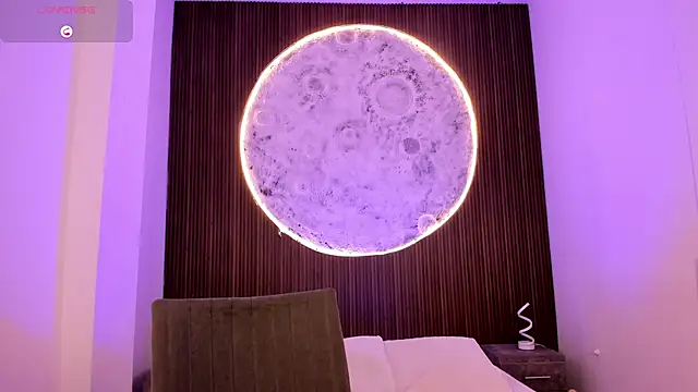 IvannaVolk_'s cam snapshot