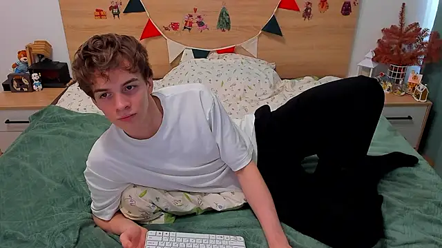 Fandi_777 live sex cam