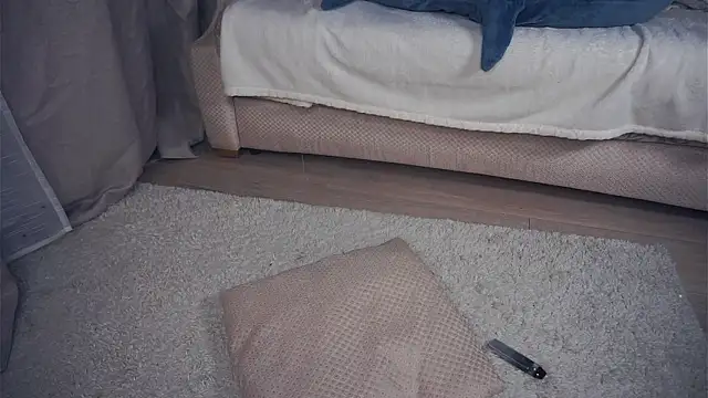 QuennaCoote's cam snapshot