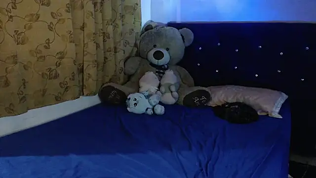 ANGELIQUE_KLANE's cam snapshot