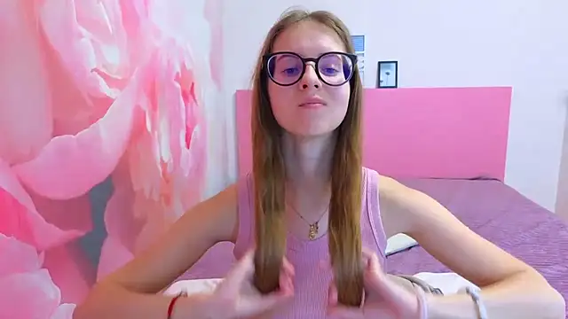 AliceAdams's cam snapshot