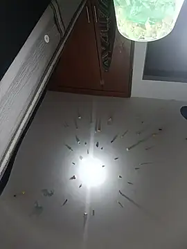 Van3orgasm4me's cam snapshot