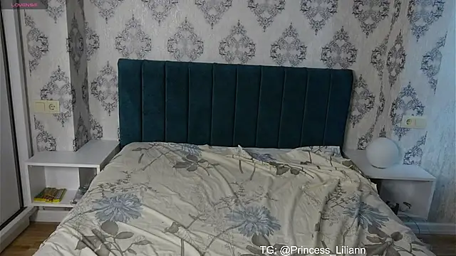 LilyannRosse's cam snapshot