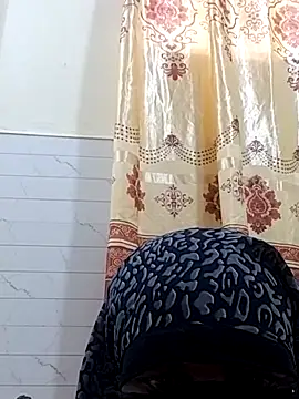 chocolate-puss's cam snapshot