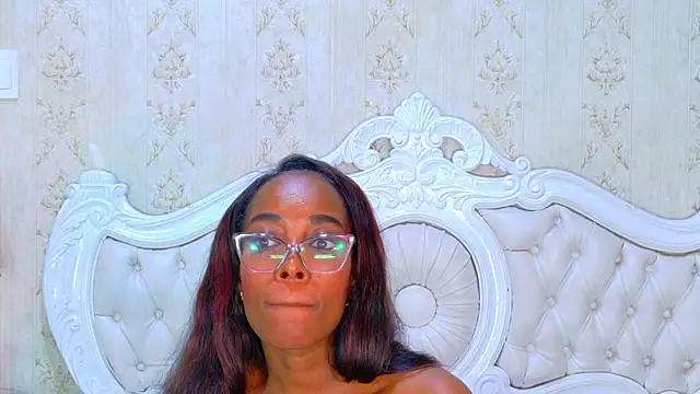 Kelly_Swift's cam snapshot