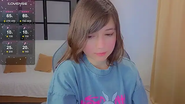 Lina_Brownie's cam snapshot