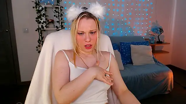 Betty_Vega's cam snapshot