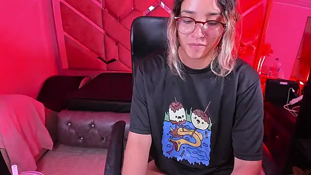 Olivia_Fox69's cam snapshot