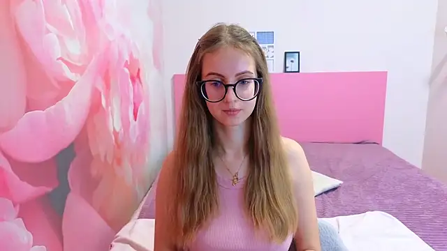 AliceAdams's cam snapshot