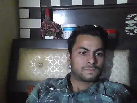 Stubborndesiboy's cam snapshot