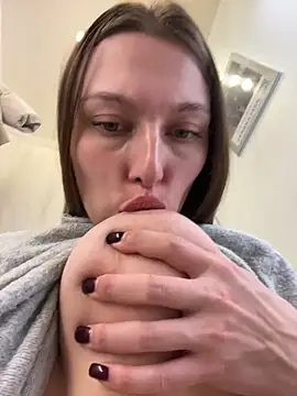 LeiaMood's cam snapshot