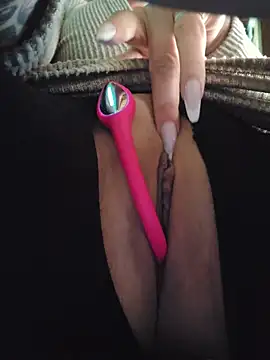 MILFBARBY's cam snapshot