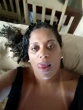 Maliaebonyfetish's cam snapshot