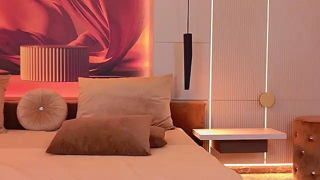 RubyLuxee's cam snapshot