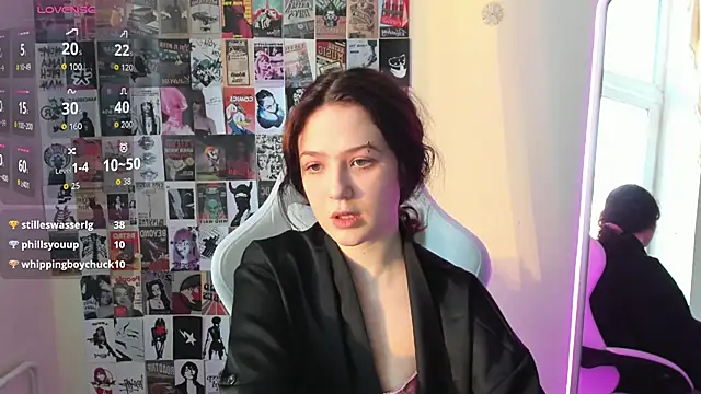 Anora_Miller's cam snapshot