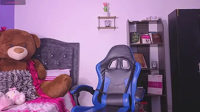 BadKittyy live sex cam